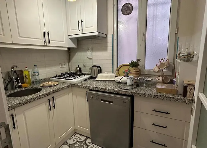 Bohemian Antique House In Colorful Balat *