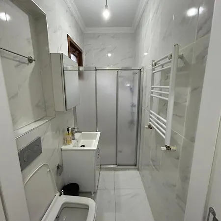 Bohemian Antique House In Colorful Balat