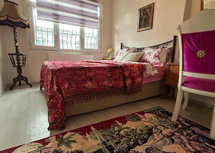 公寓 Bohemian Antique House In Colorful Balat