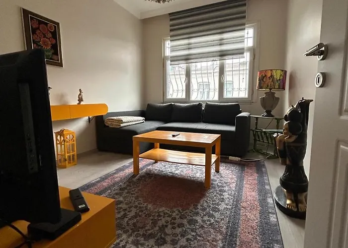 Bohemian Antique House In Colorful Balat * 伊斯坦布尔